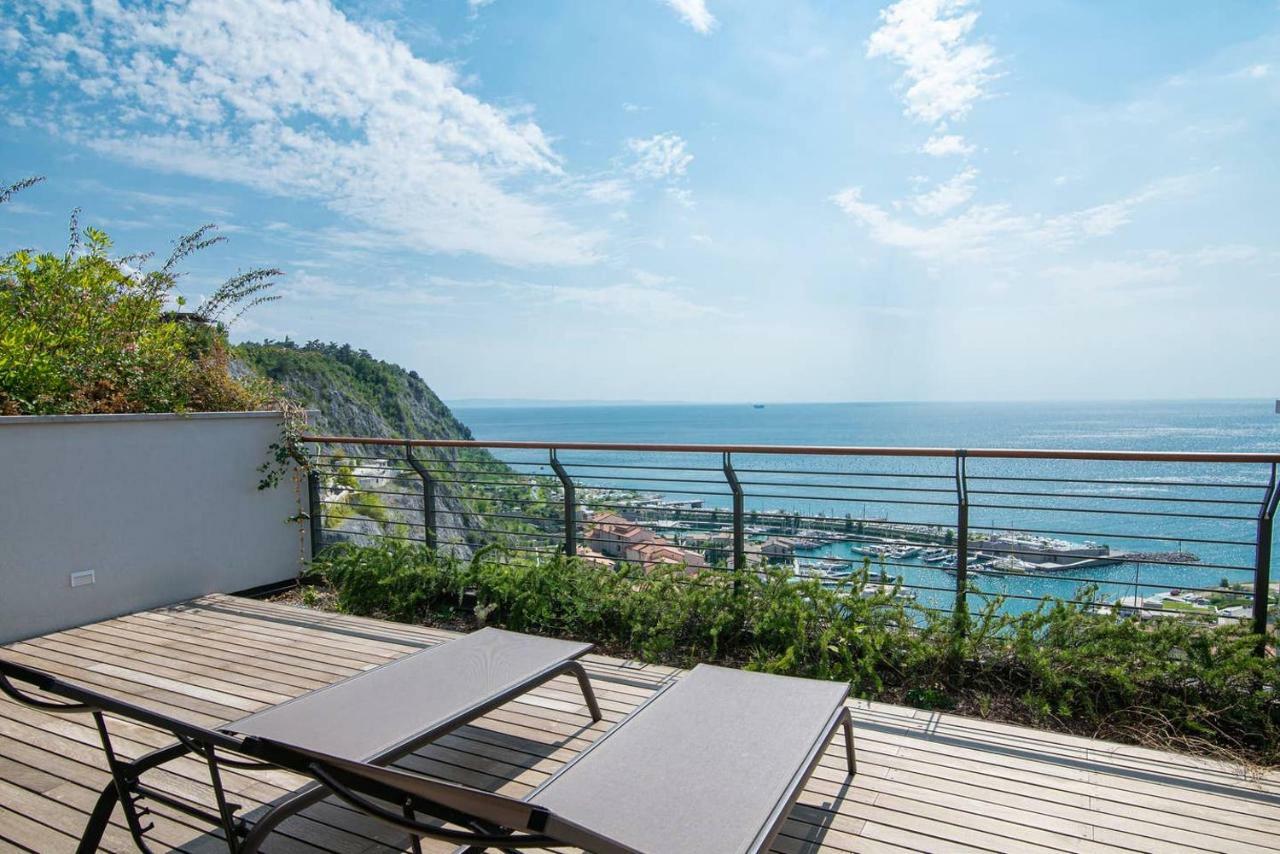 Portopiccolo Luxury Penthouse Apartamento Sistiana Exterior foto
